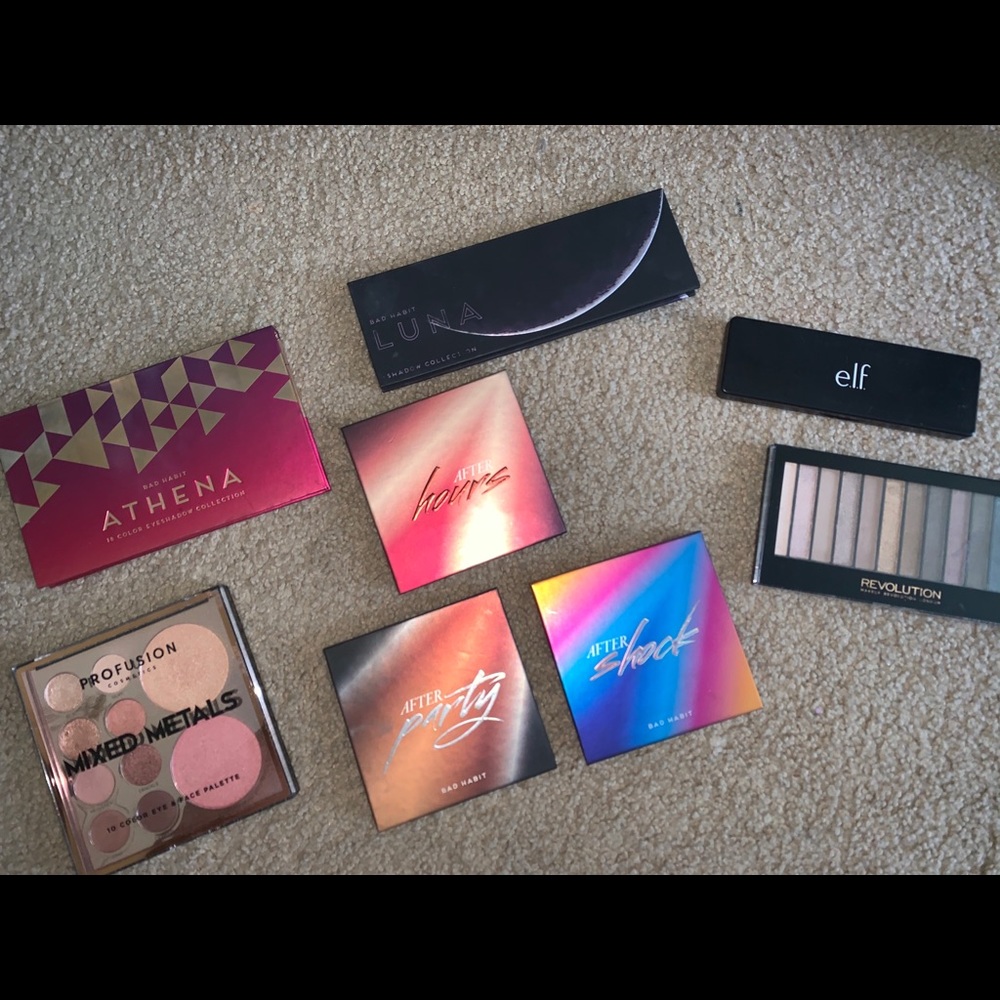 Makeup bundle